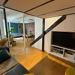 Grandeur Cachee Du 15E - Avec Parking