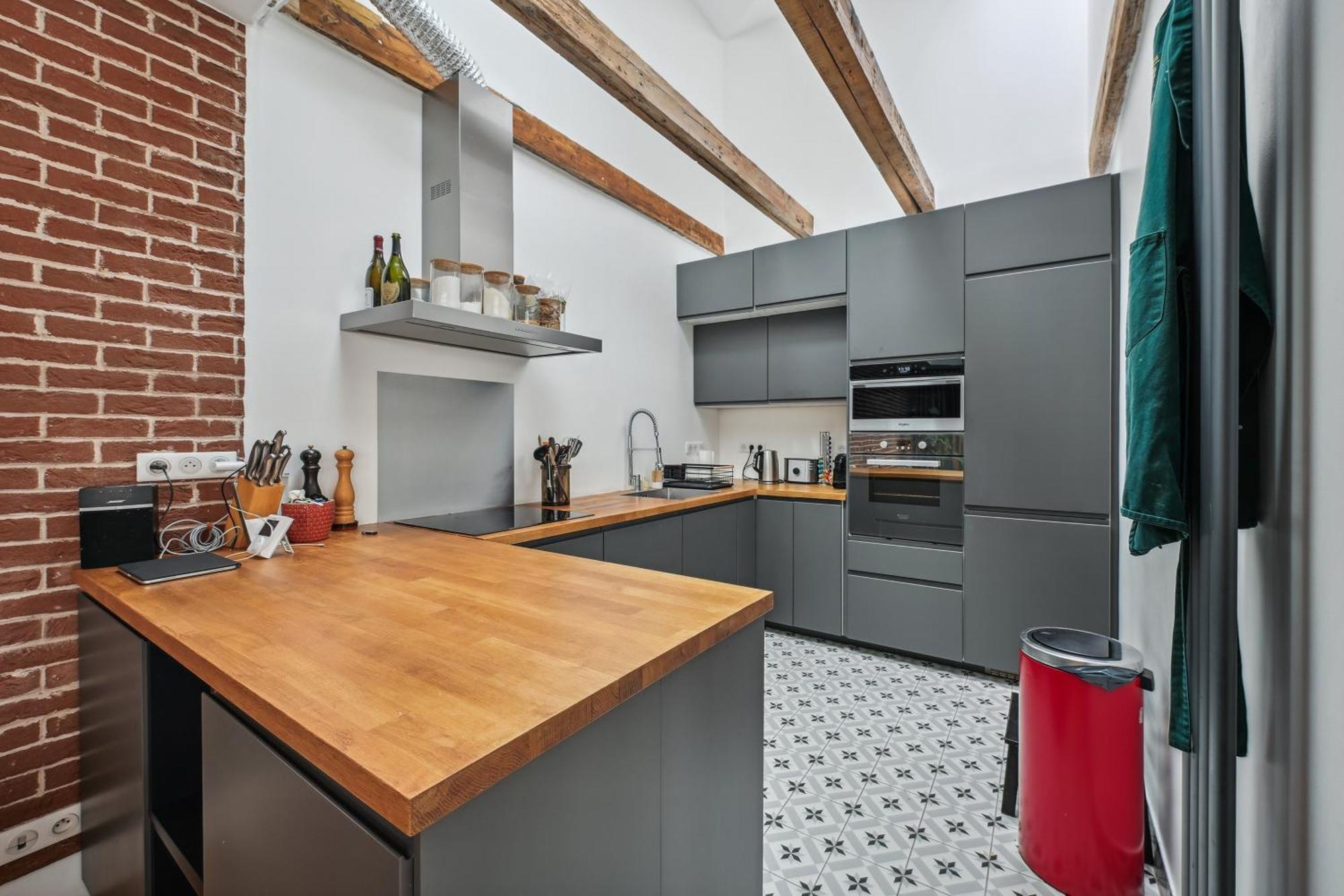 Apartment Grandeur Cachee Du 15e - Avec Parking